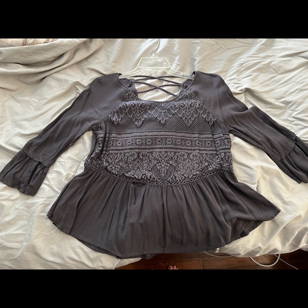 Knox Rose Gray Criss-Cross Back Blouse
